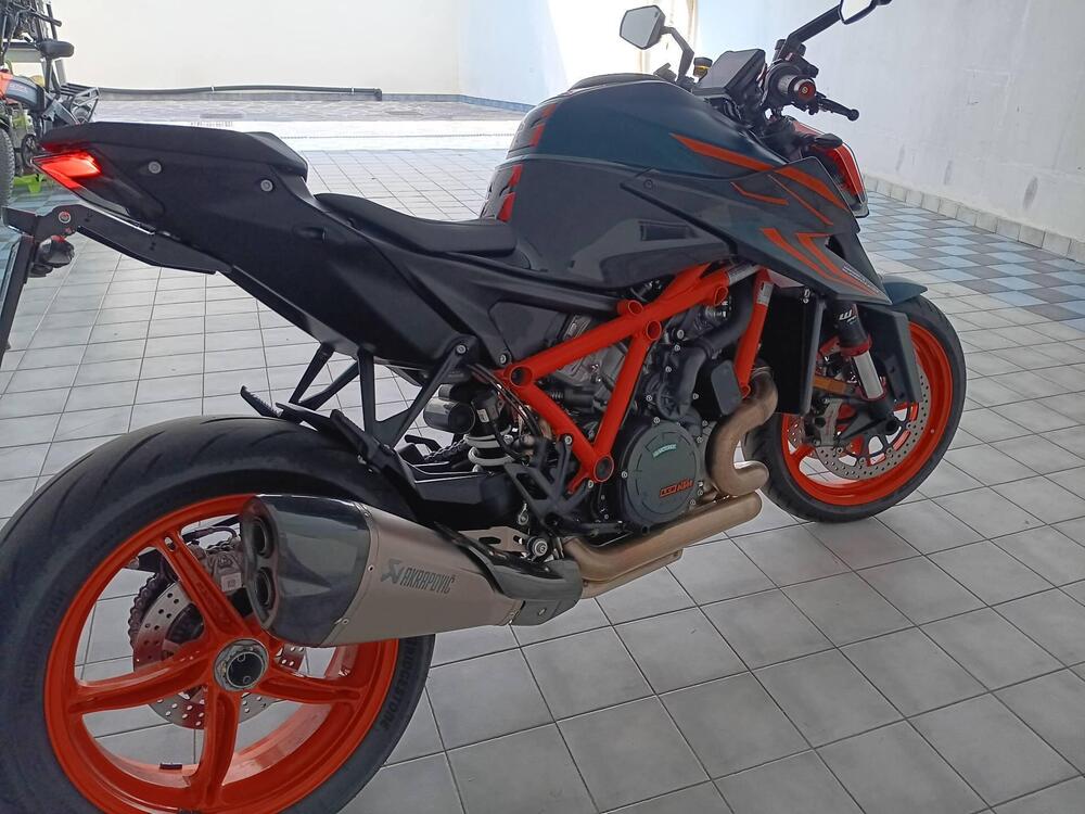 KTM 1290 Super Duke R (2022 - 23) (3)