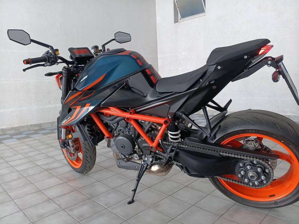 KTM 1290 Super Duke R (2022 - 23) (4)