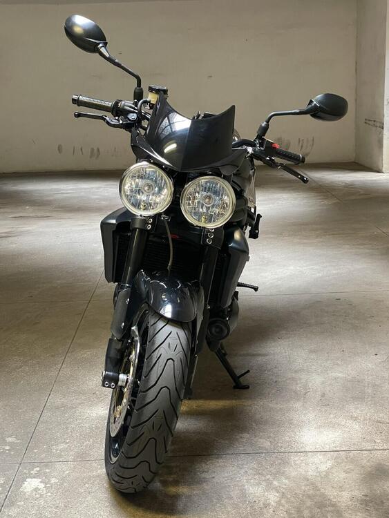 Triumph Speed Triple 1050 (2005 - 11) (2)