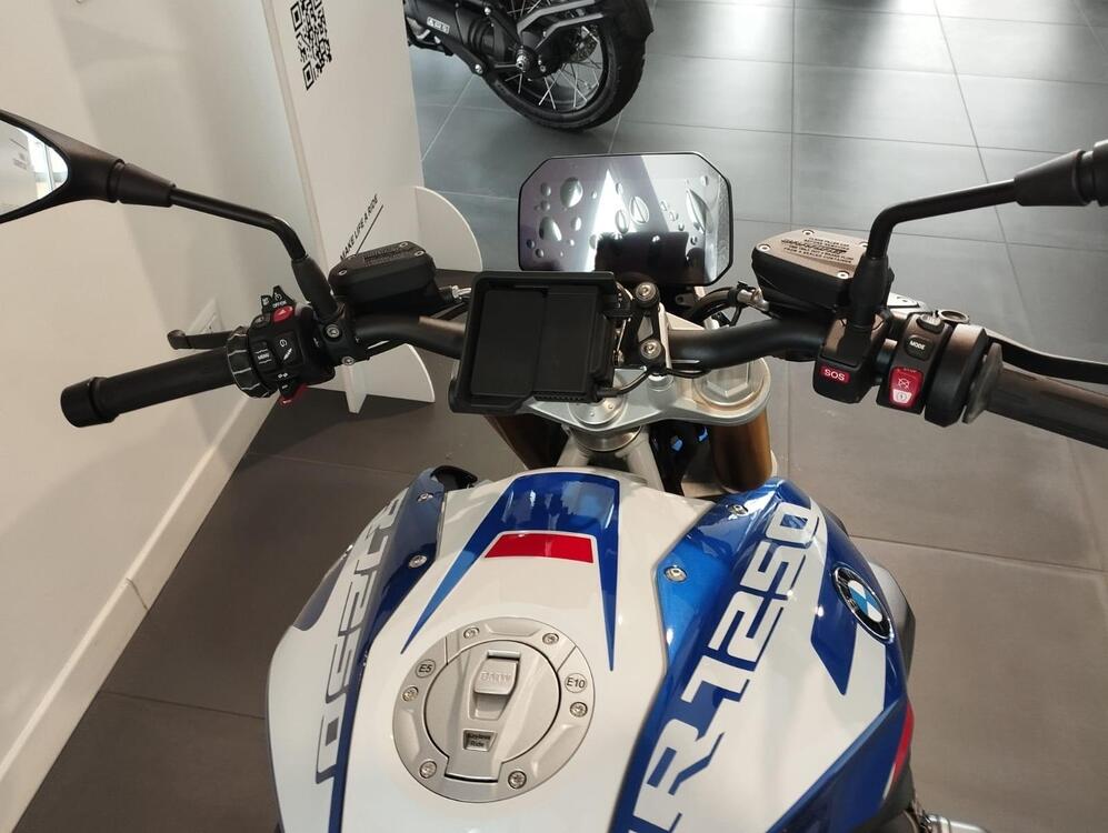 Bmw R 1250 R (2021 - 25) (4)