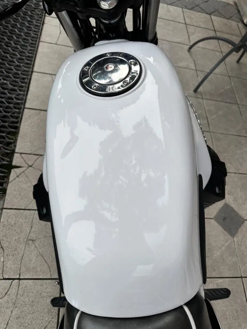 Moto Guzzi V7 Racer (2012 - 14) (9)