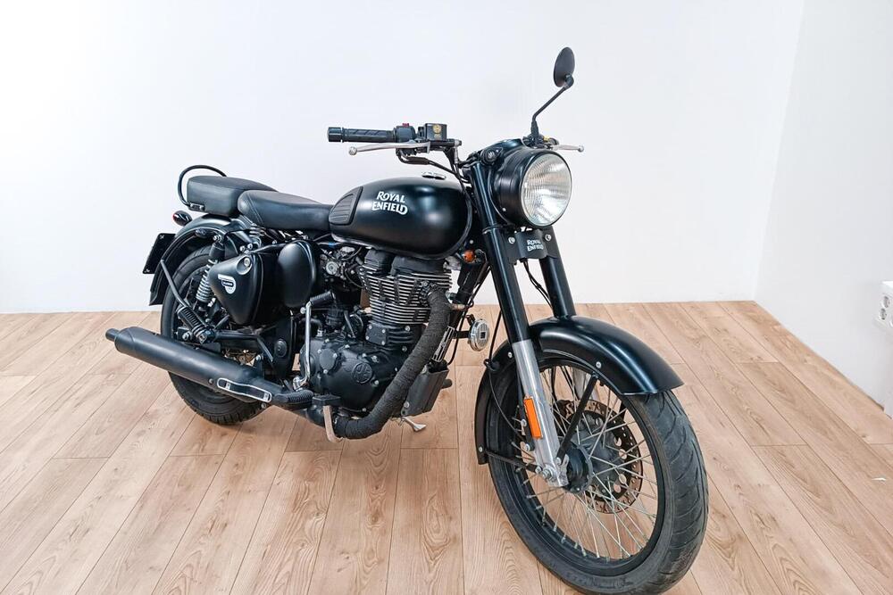 Royal Enfield Classic 500 EFI Stealth Black (2018 - 20) (2)