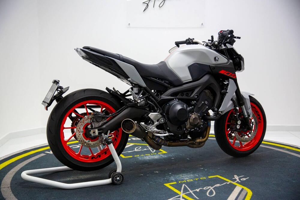 Yamaha MT-09 (2017 - 20) (5)