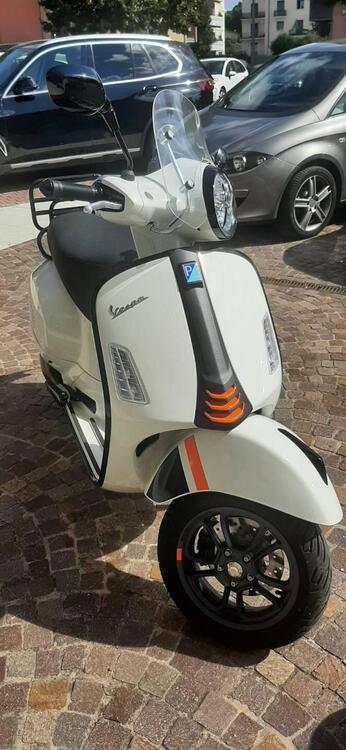 Vespa GTS 300 Super Sport (2023 - 24)