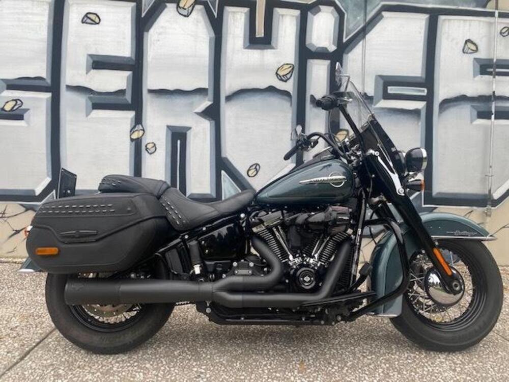 Harley-Davidson 114 Heritage Classic (2018 - 20) - FLHCS