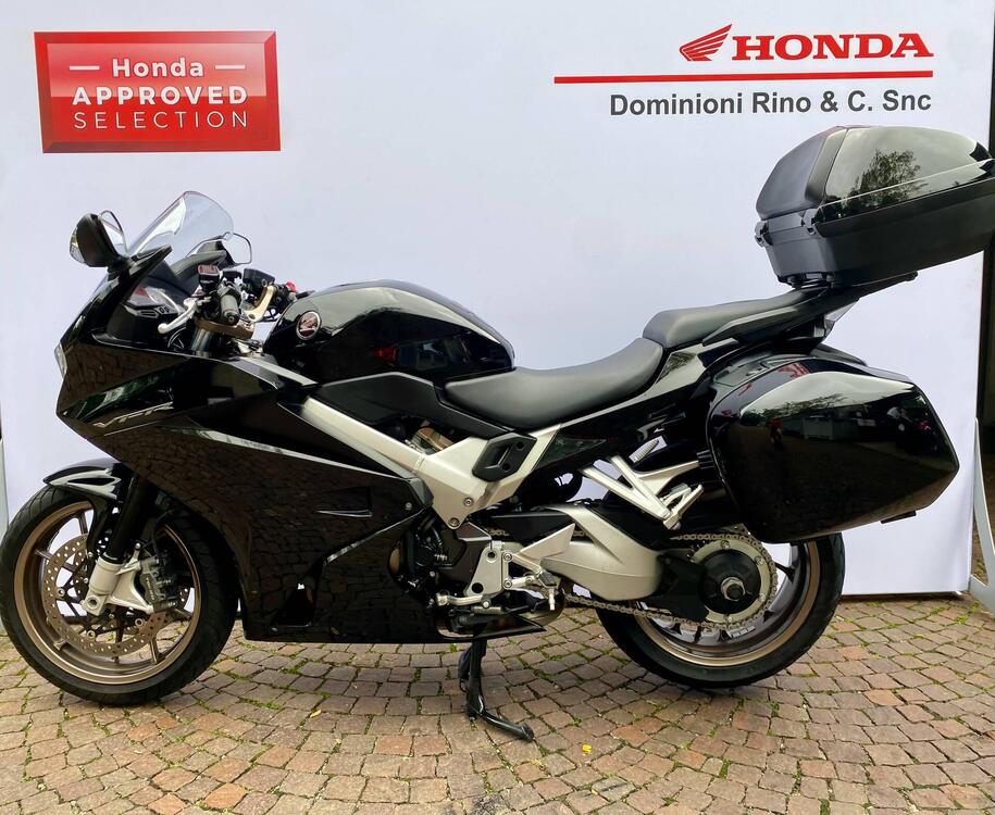 Honda VFR 800 F (2014 - 16) (2)