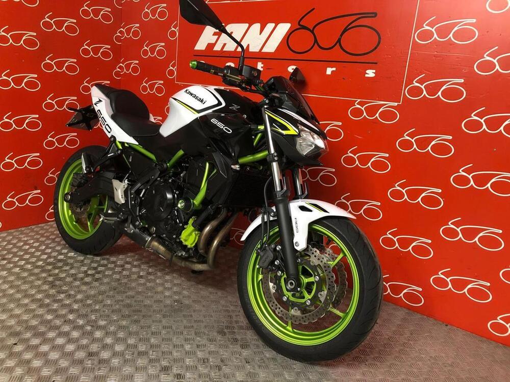 Kawasaki Z 650 (2021 - 25) (2)