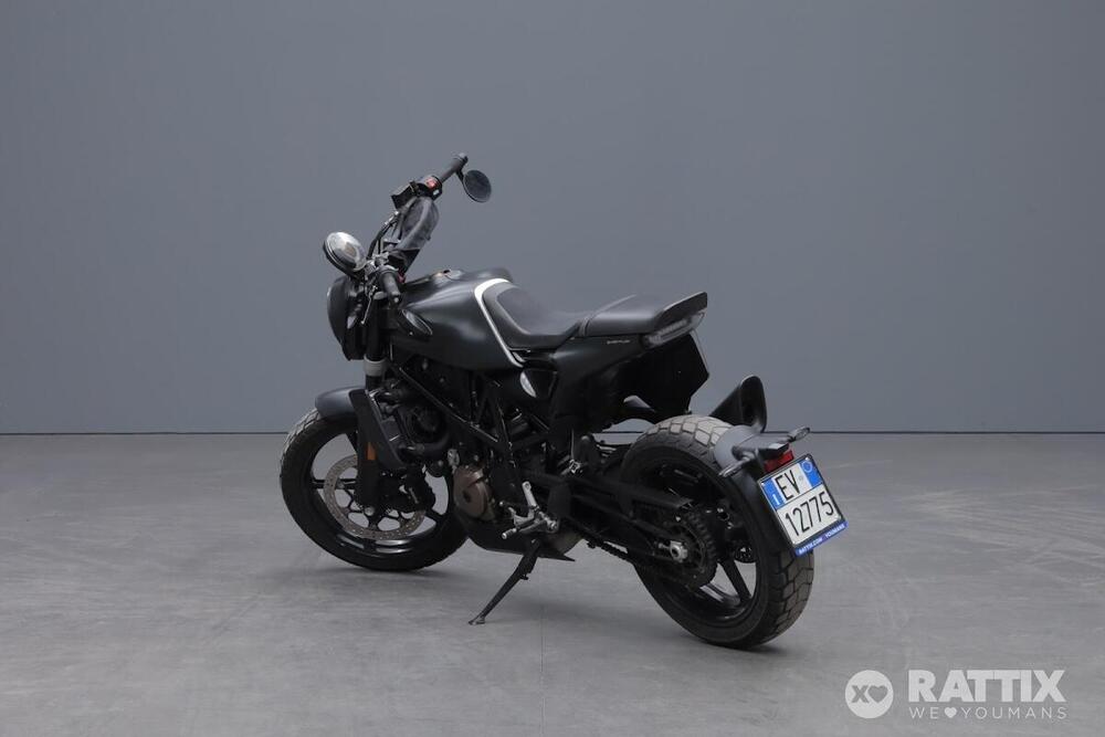 Husqvarna Svartpilen 701 (2019) (5)