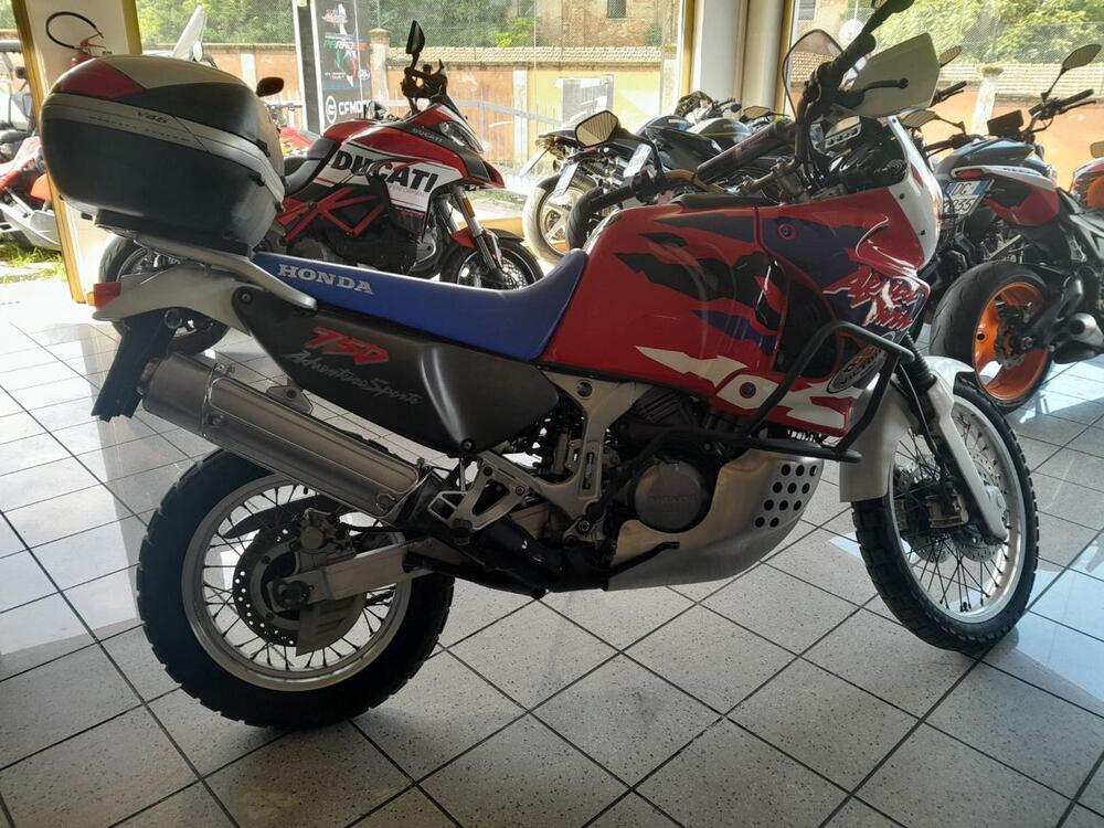 Honda Africa Twin XRV 750 (1996 - 02) (3)