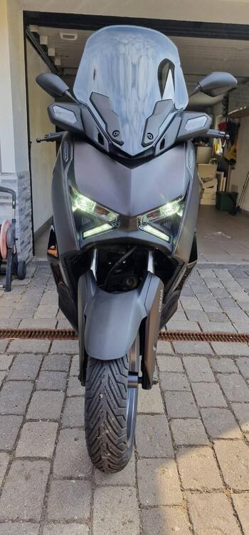 Yamaha X-Max 300 Tech Max (2021 - 24) (2)