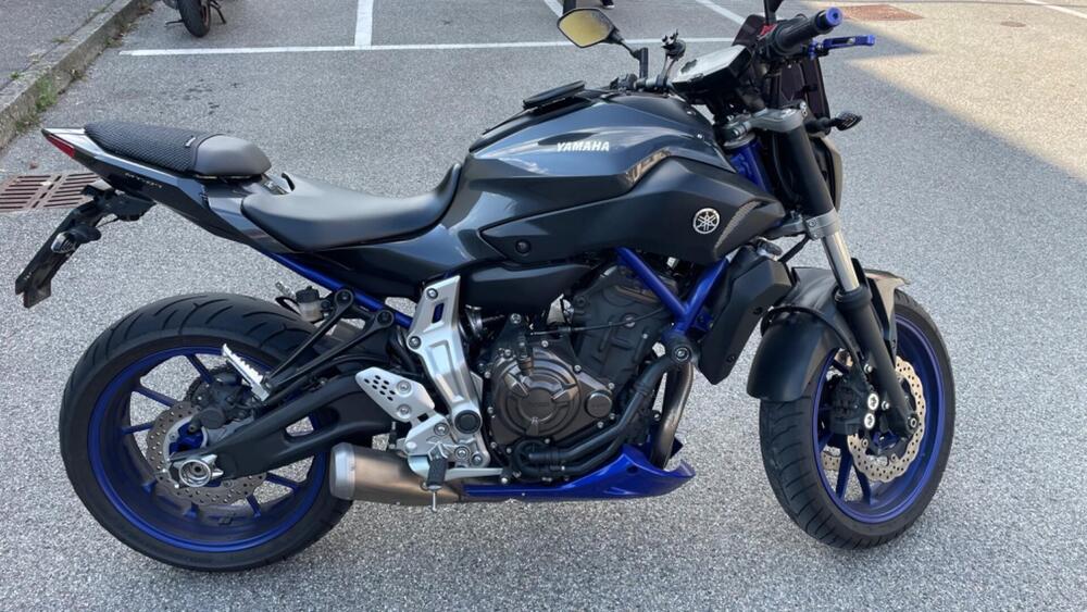 Yamaha MT-07 (2014 - 16) (4)