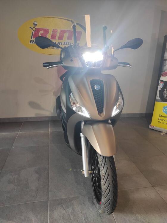 Piaggio Medley 150 S ABS (2021 - 24) (2)