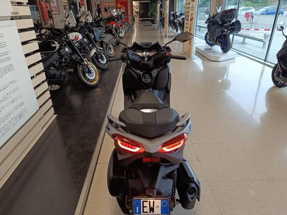 Yamaha X-Max 300 (2021 - 24) (3)