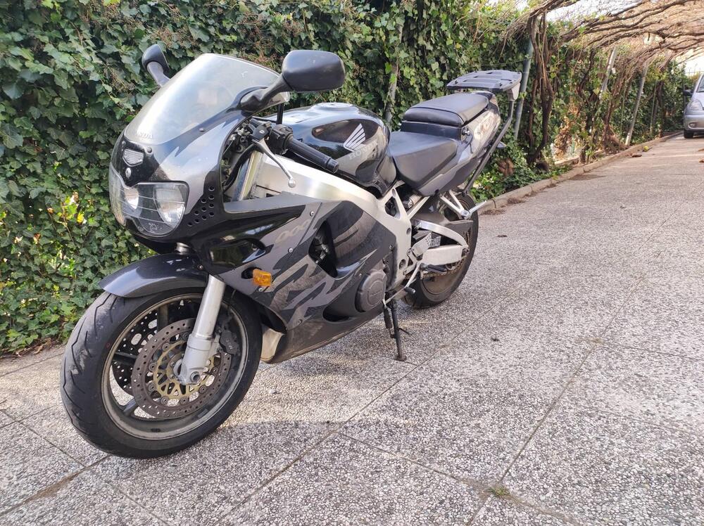 Honda CBR 900 RR (1996 - 97)