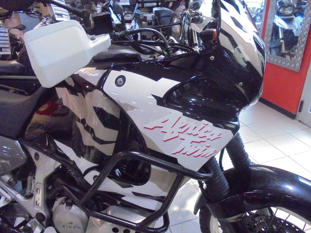 Honda Africa Twin XRV 750 (1996 - 02) (2)