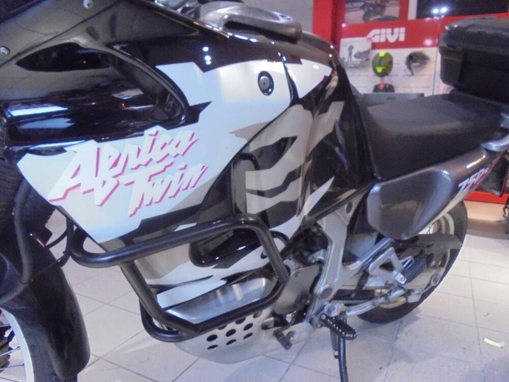 Honda Africa Twin XRV 750 (1996 - 02) (3)