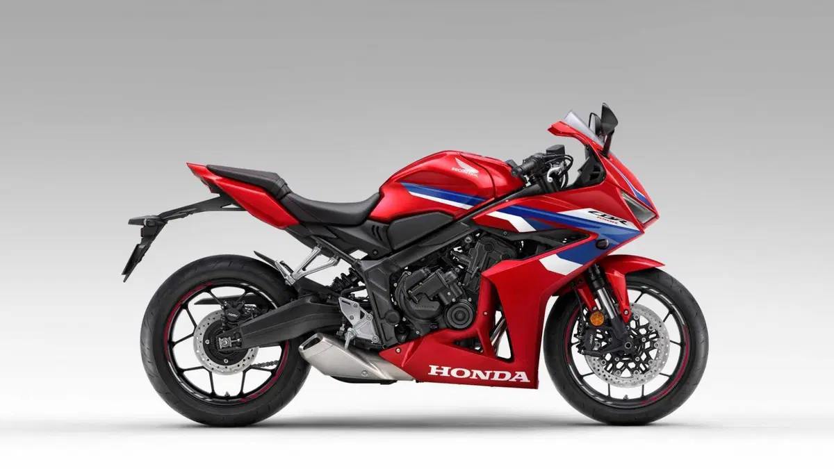 Honda CBR 650 R CBR 650 R E-Clutch (2024 - 26) (2)