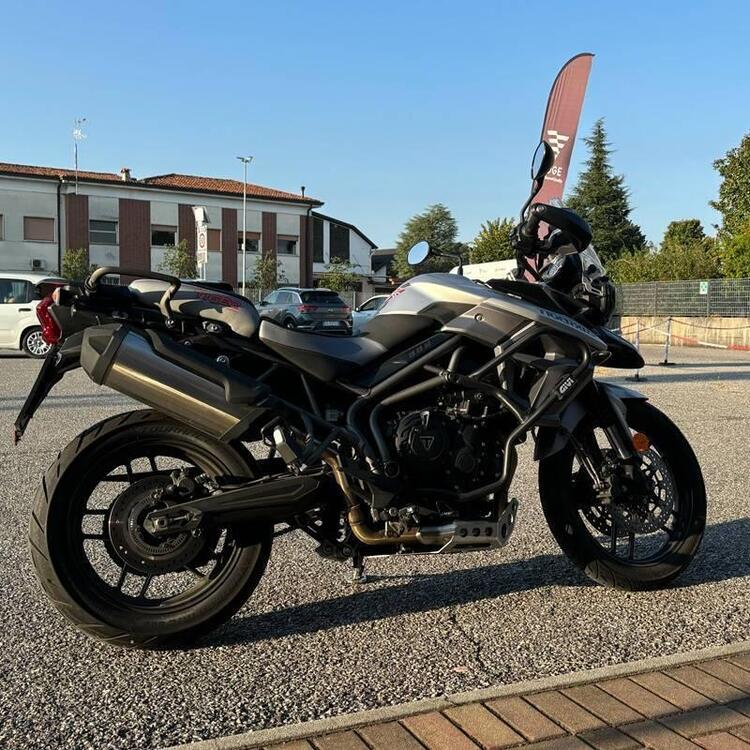 Triumph Tiger 800 XRx (2015 - 17) (2)