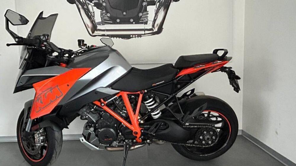 KTM 1290 Super Duke GT ABS (2016 - 18) (2)