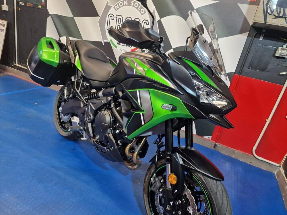 Kawasaki Versys 650 (2021 - 25) (2)