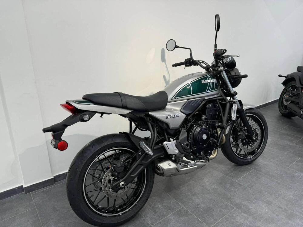 Kawasaki Z 650 RS (2022 - 25) (4)