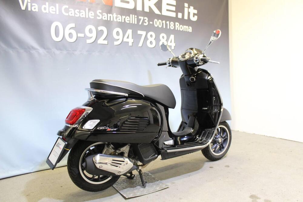 Vespa GTS 125 Super (2021 - 25) (2)