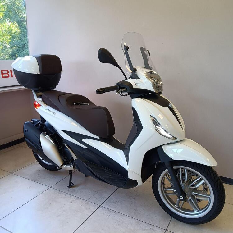 Piaggio Beverly 400 ABS-ASR (2021 - 24) (2)