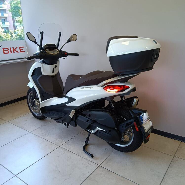 Piaggio Beverly 400 ABS-ASR (2021 - 24) (3)