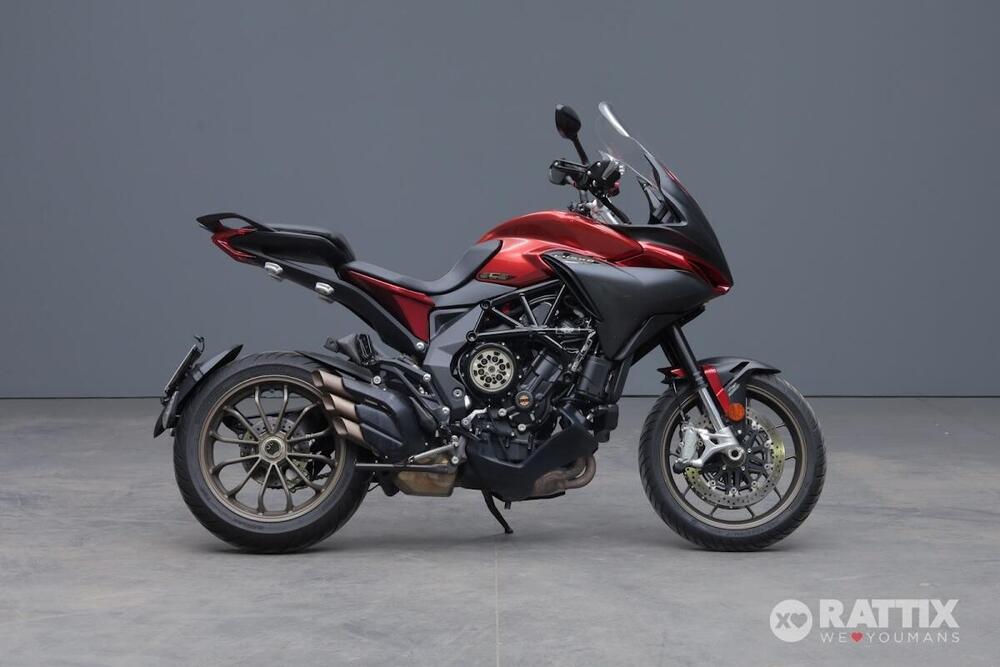 MV Agusta Turismo Veloce 800 Lusso SCS (2021 - 24) (4)