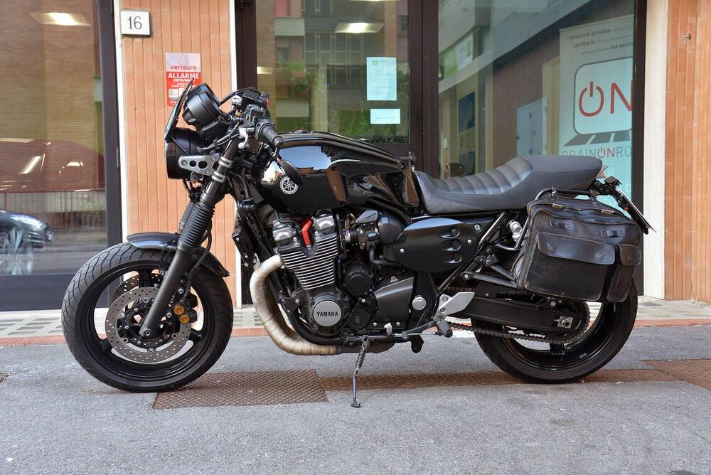 Yamaha XJR 1300 (2015 - 17) (2)