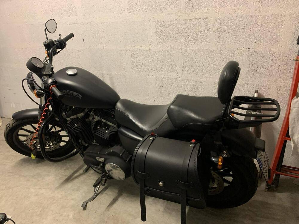 Harley-Davidson 883 Iron (2014 - 16) - XL 883N