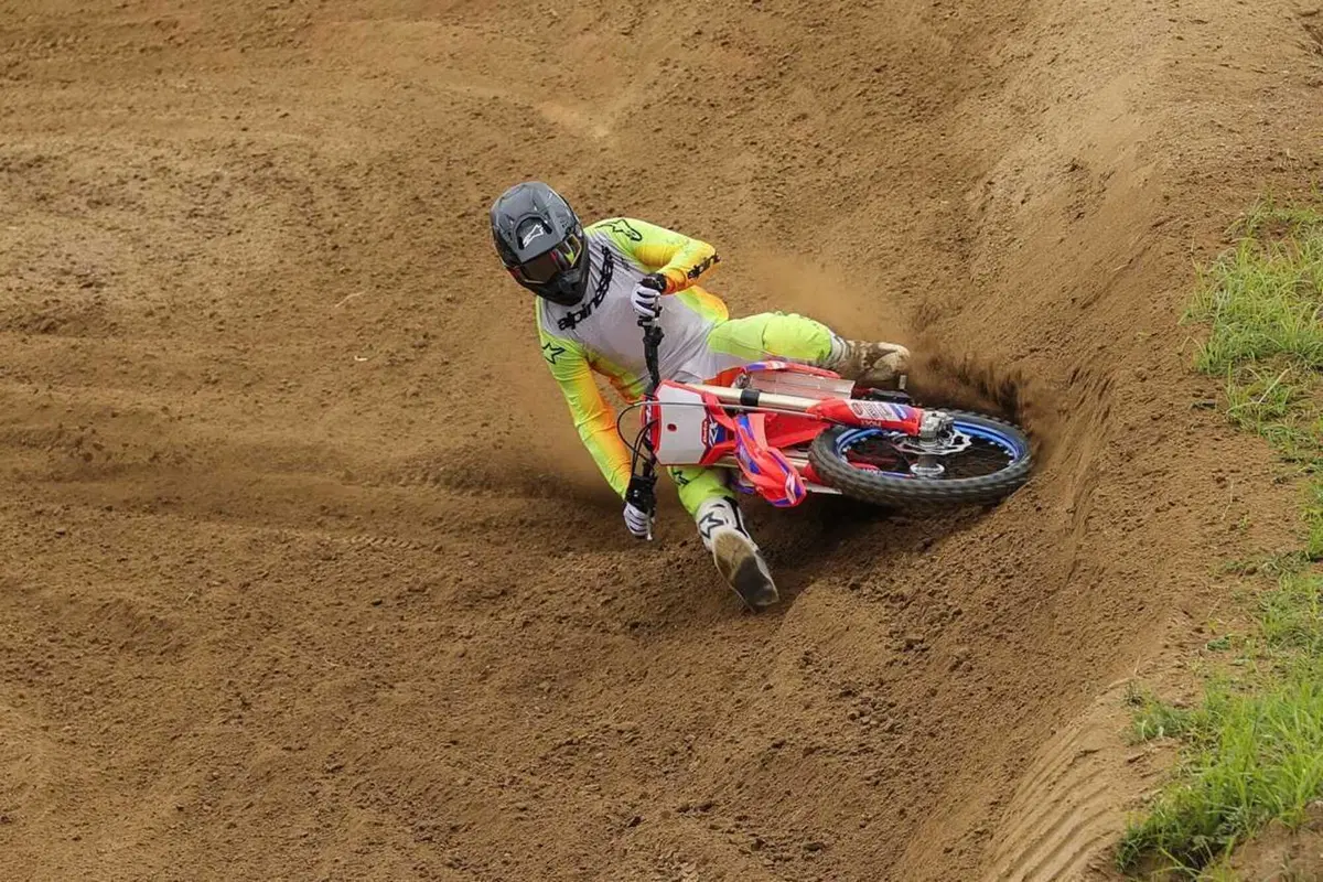 300 due tempi o 450 quattro tempi? Questo è il dilemma! Comparativa Beta RX MX1  (2)