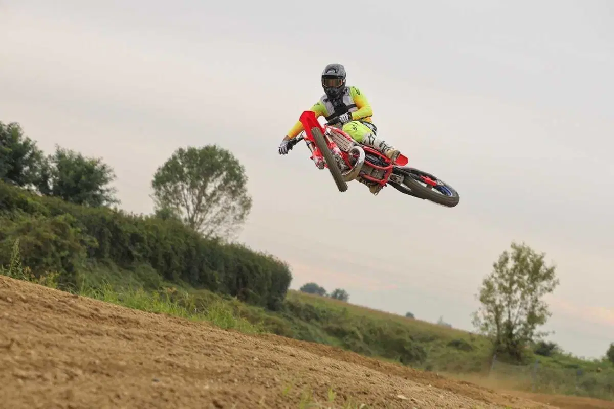 300 due tempi o 450 quattro tempi? Questo è il dilemma! Comparativa Beta RX MX1  (5)