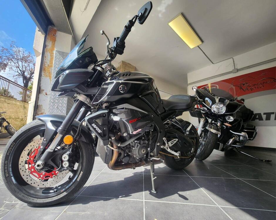 Yamaha MT-10 ABS (2016 - 17) (4)