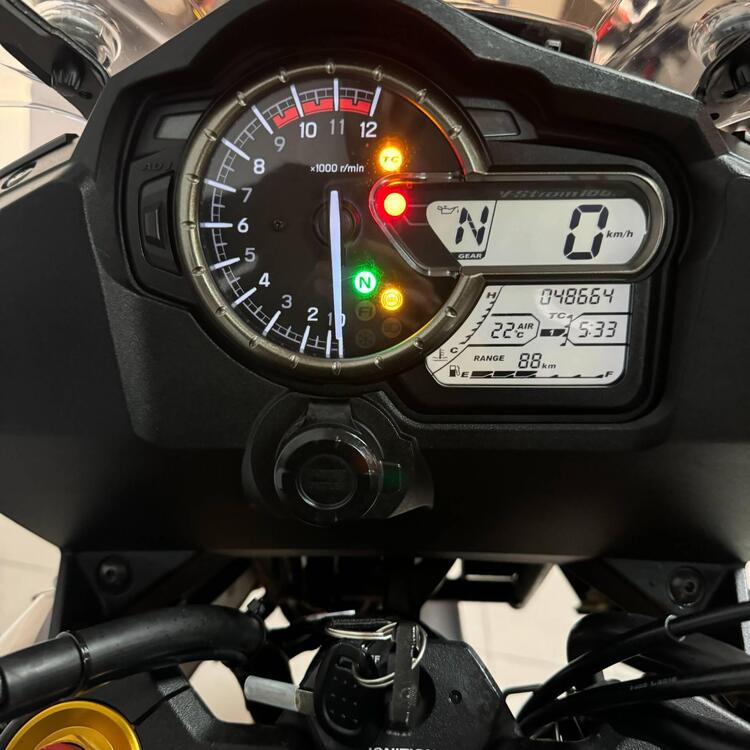 Suzuki V-Strom 1000 ABS (2014 - 17) (4)