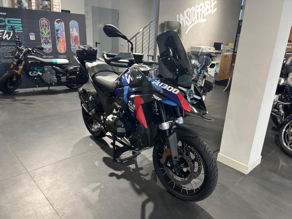 Bmw R 1300 GS Triple Black (2023 - 25) (2)