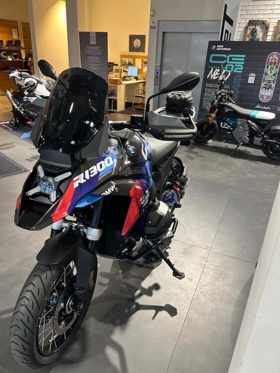 Bmw R 1300 GS Triple Black (2023 - 25) (3)