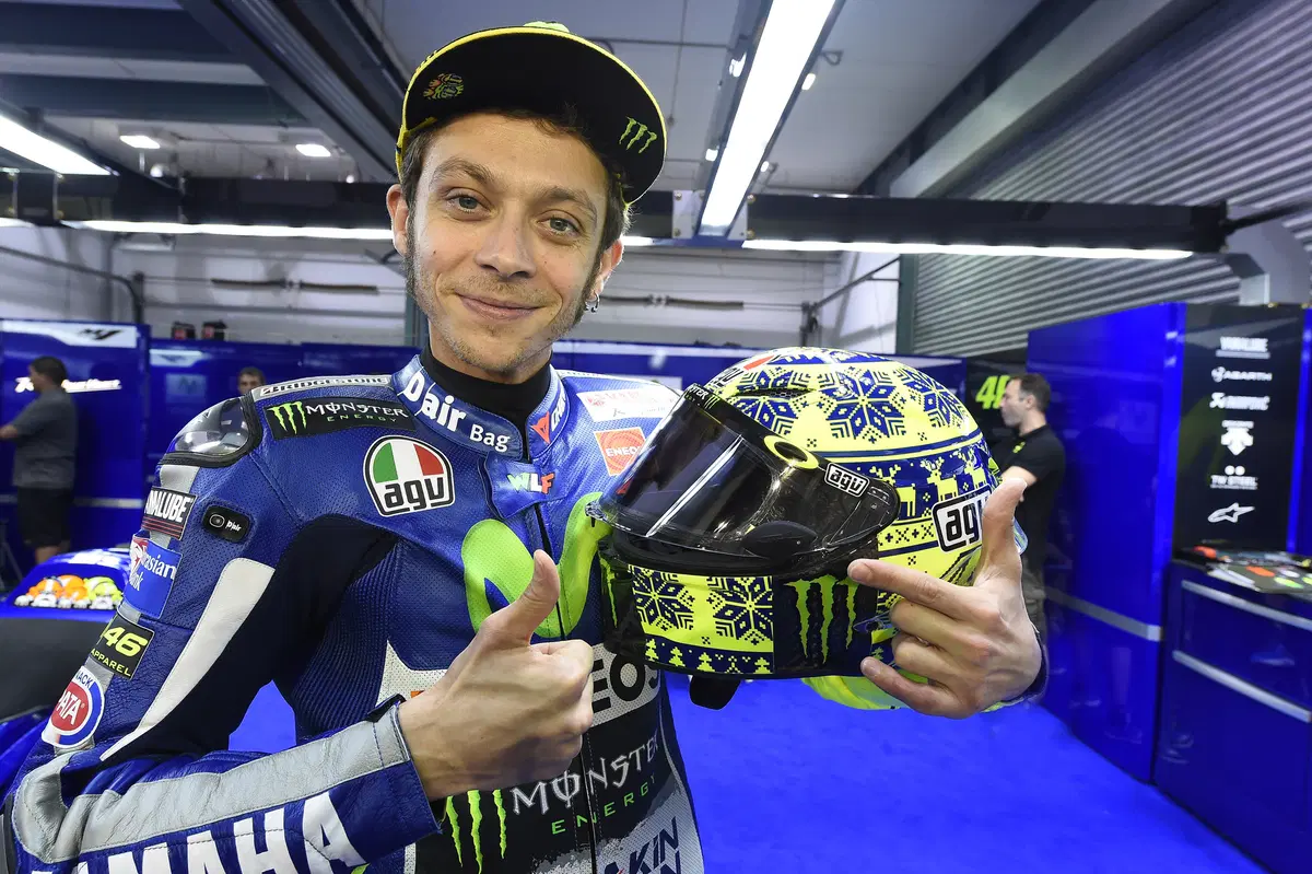 AGV presenta AGVisor, la visiera chiaro/scura in un click (3)
