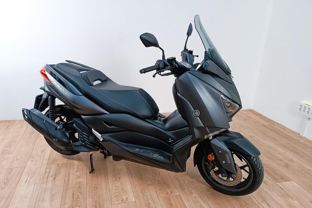 Yamaha X-Max 125 Tech Max (2020) (2)