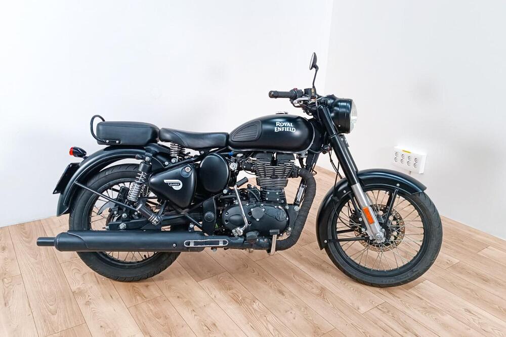 Royal Enfield Classic 500 EFI Stealth Black (2018 - 20)