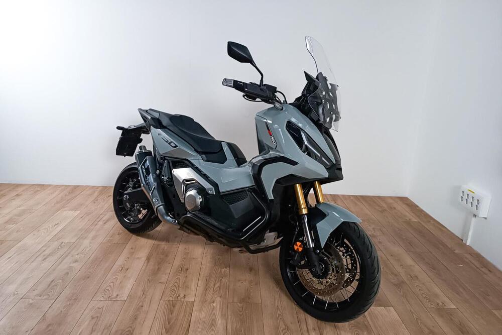 Honda X-ADV 750 (2017) (2)