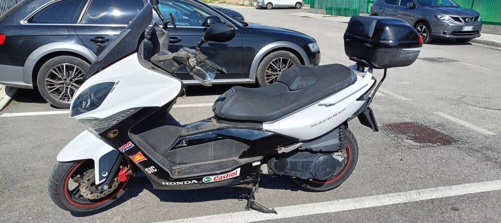 Kymco Xciting 300i R (2007 - 14) (2)