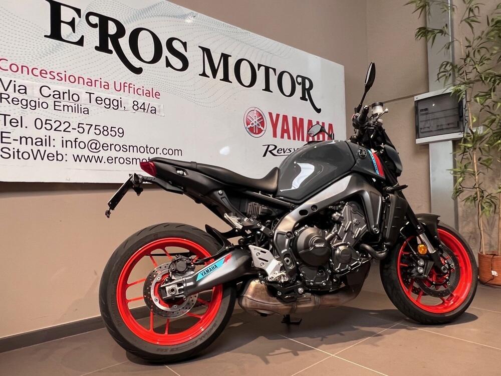 Yamaha MT-09 (2021 - 23) (4)