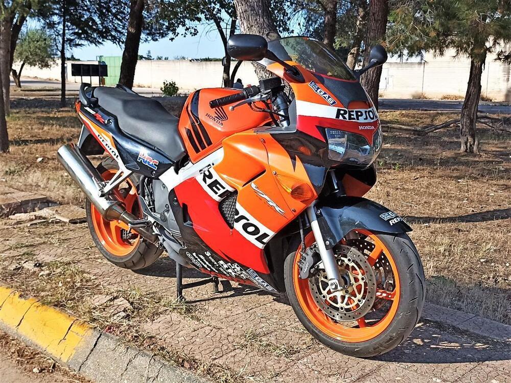 Honda VFR 800