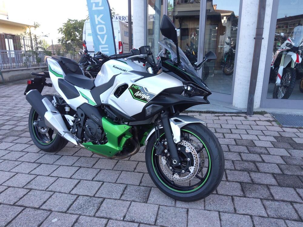 Kawasaki Ninja 7 Hybrid (2024)