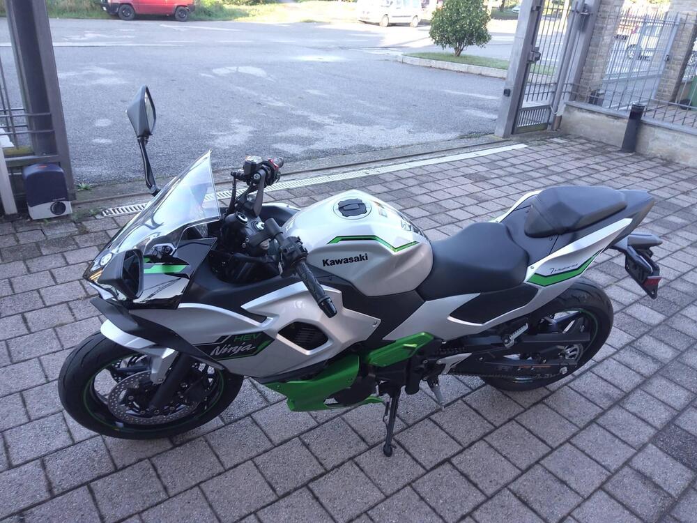 Kawasaki Ninja 7 Hybrid (2024) (5)