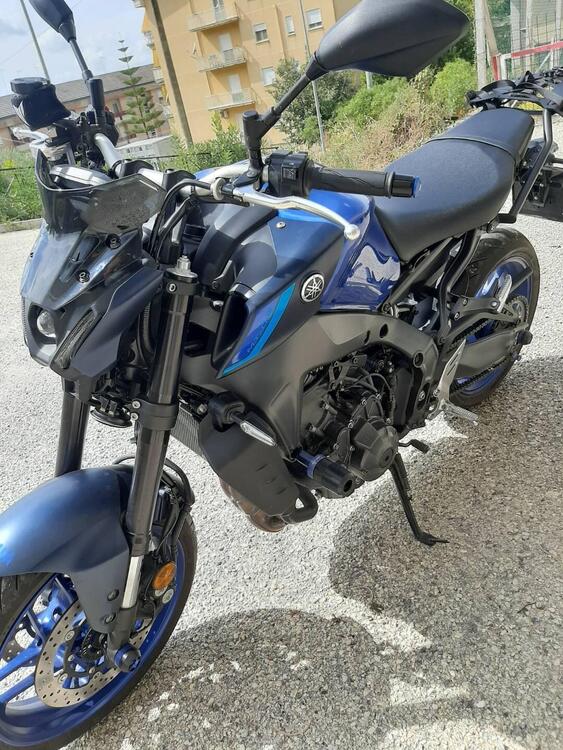 Yamaha MT-09 (2021 - 23) (4)