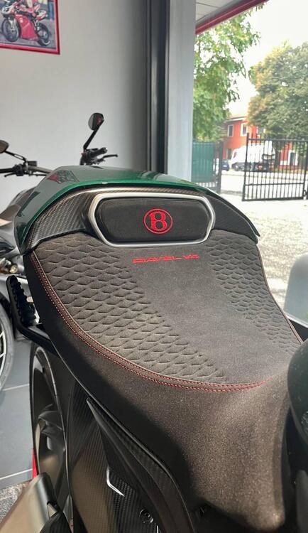 Ducati Diavel for Bentley (2024) (2)