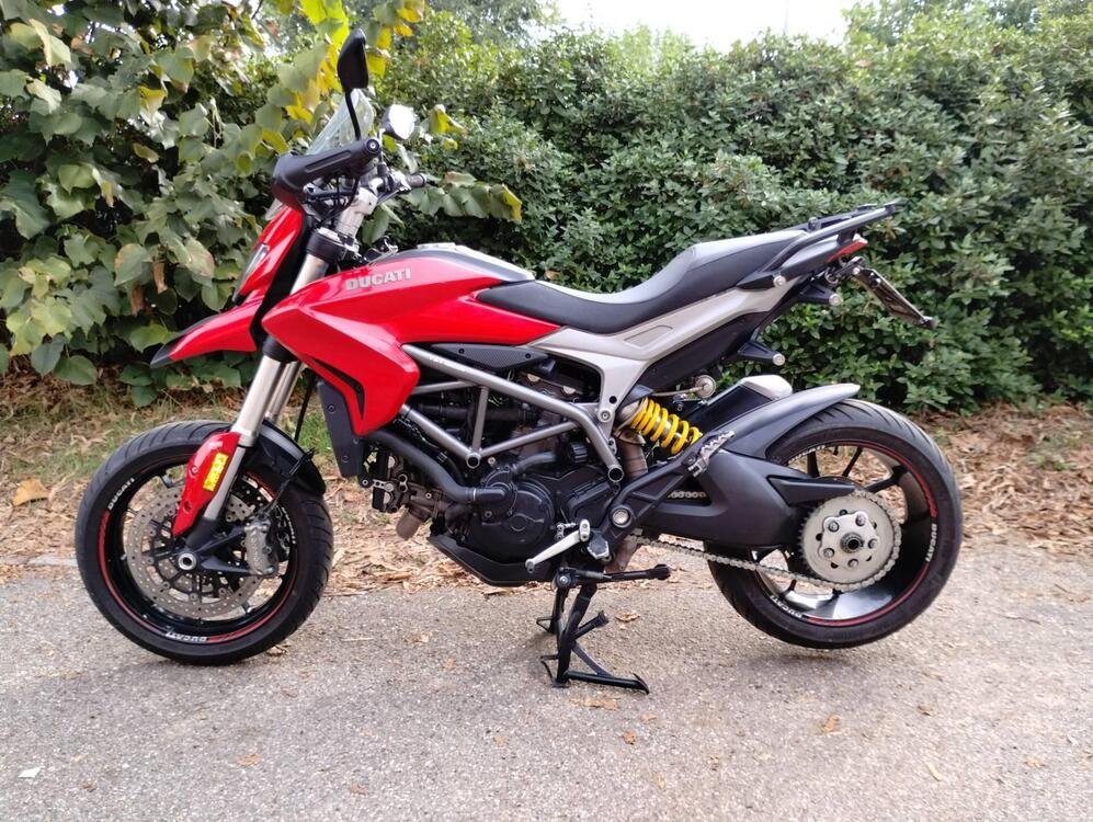 Ducati Hyperstrada 821 (2013 - 15) (2)