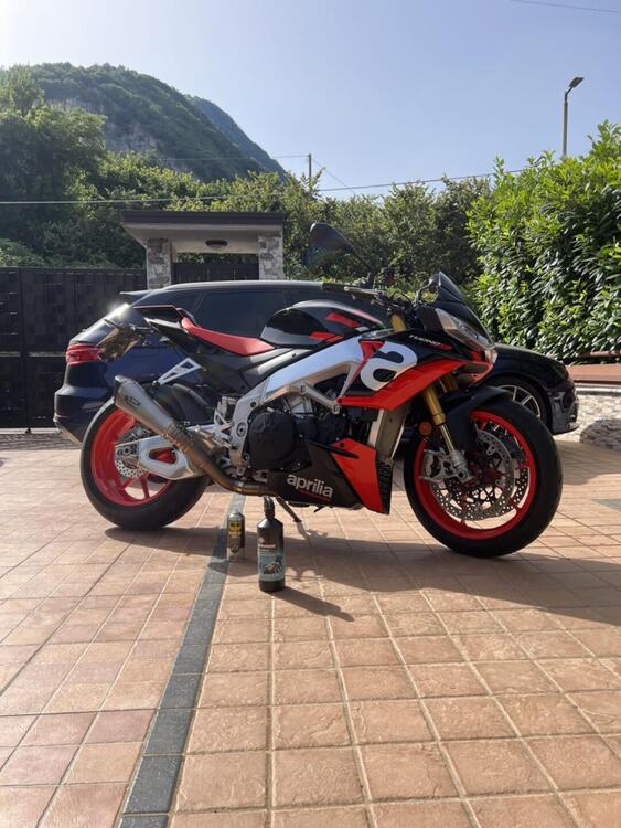 Aprilia Tuono 1100 V4 Factory (2021 - 24) (2)